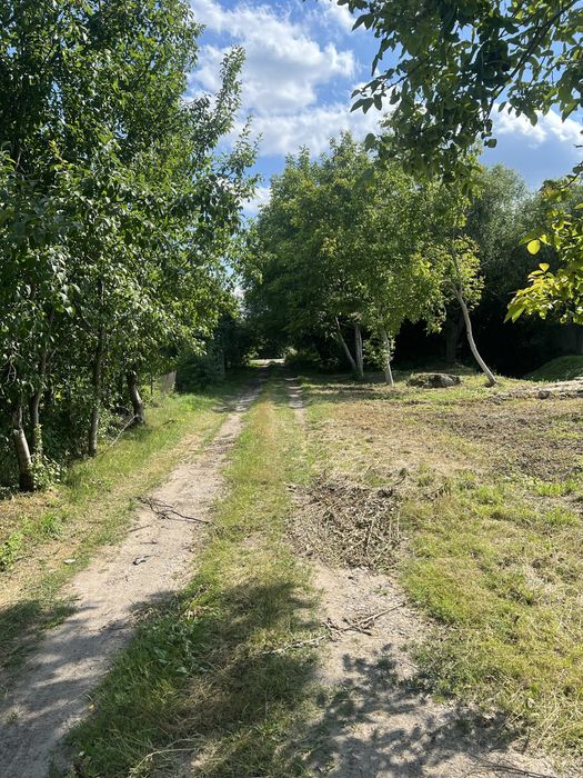 Продаж приватизованої земельної ділянки під забудову в смт Квасилів