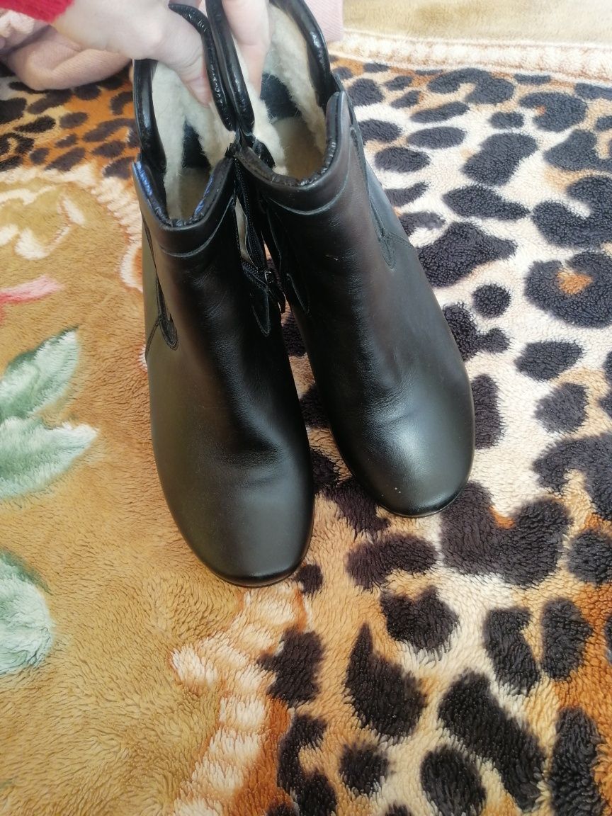 Nowe nieużywane buty botki kozaki kozaczki