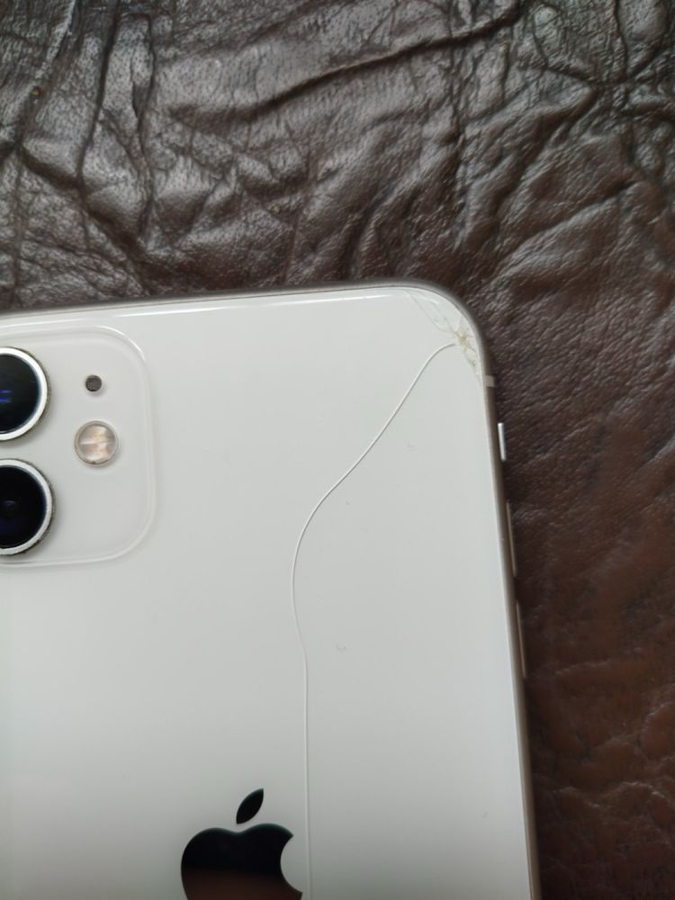 Iphone 11 білий 77% акб