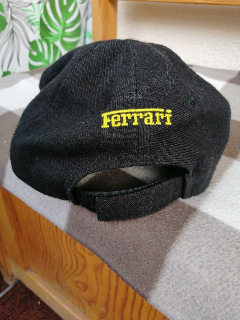 Czapka oryginalna Ferrari.