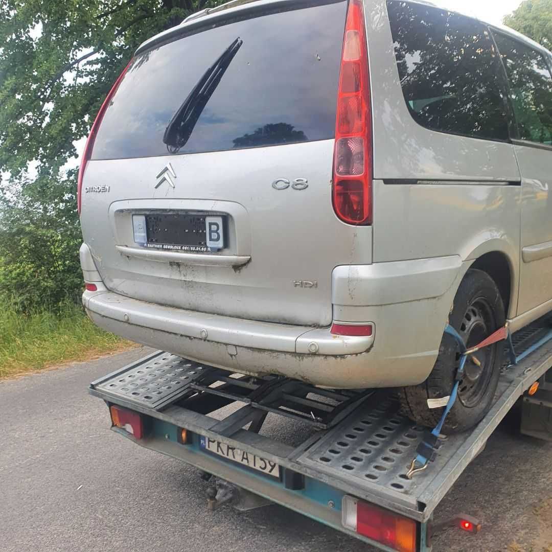 Citroen C8 2.0 hdi 120 KM silnik przeznaczony na części