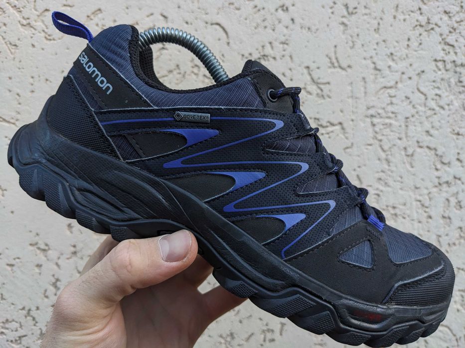 Salomon gore-tex 39 / 24.3см Женские трекинговые кроссовки