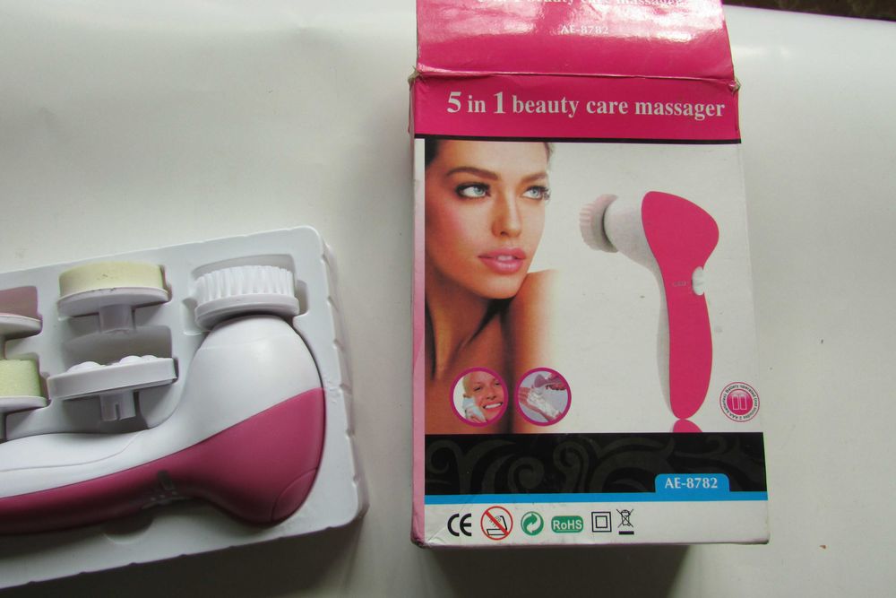 Масажер універсальний.