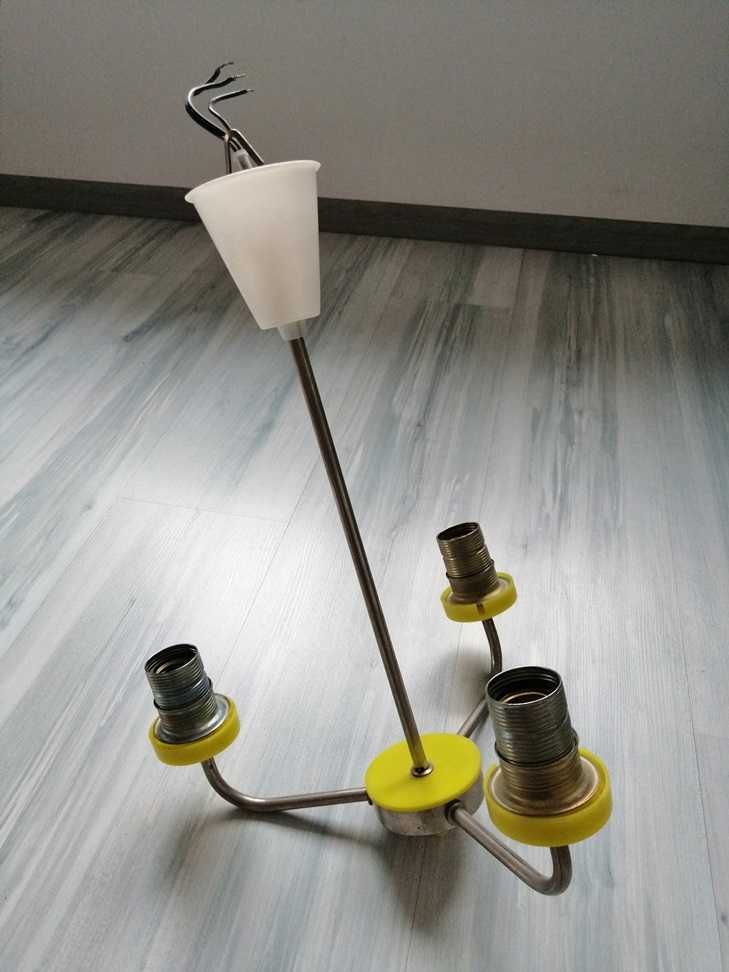 Vintage, retro żyrandol, lampa wisząca. 3 klosze w kształcie tulipanów