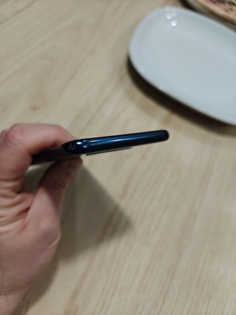 LG v40 Thinq 6/128