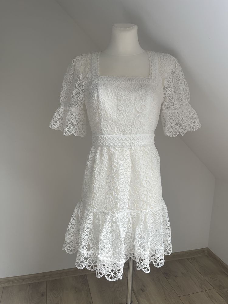 Biała koronkowa sukienka Be Very r.38