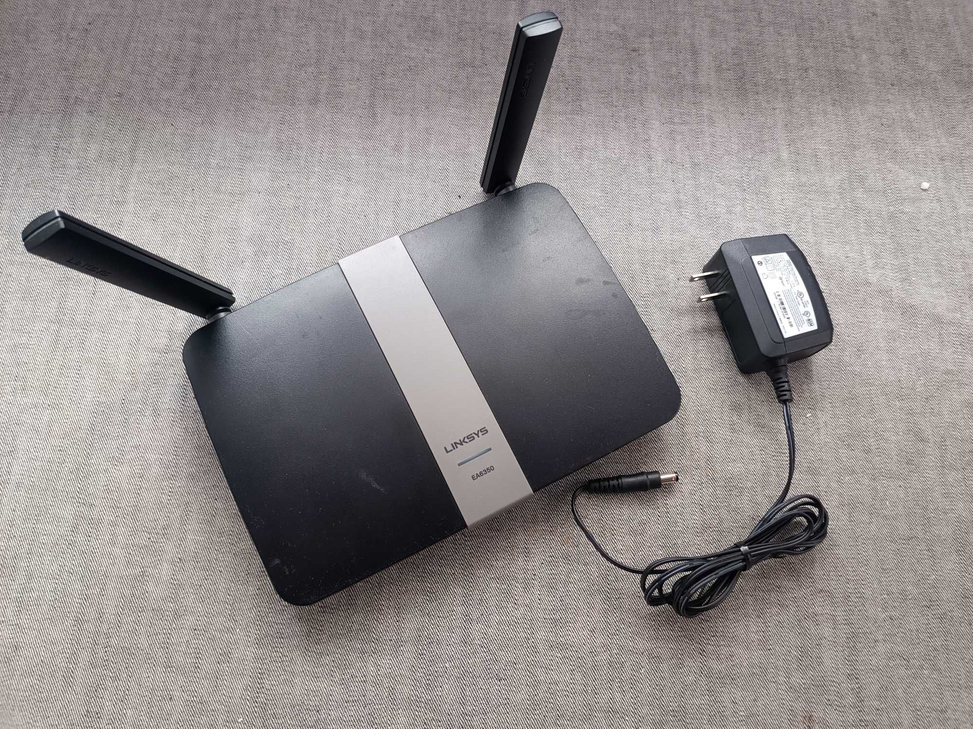 Wi-Fi роутер гігабітний  Dual-Band Smart  Linksys EA6350v2