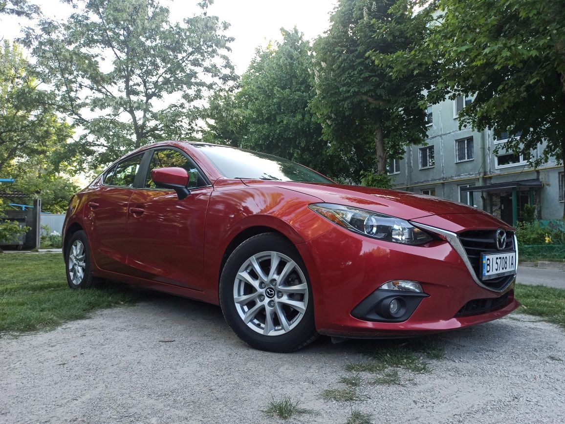 Mazda 3 2015года