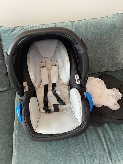 Автокрісло автолюлька