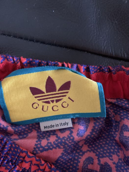Shorts Gucci x Adidas T54. Originais. Sem etiqueta. Só em mãos.