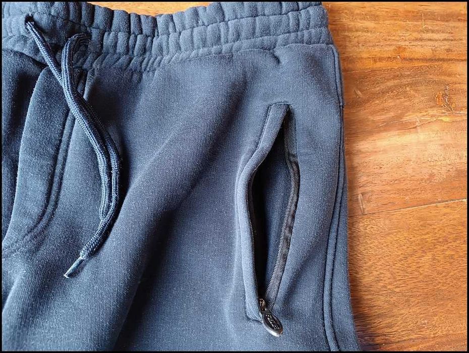 Spodnie męskie Dresowe Joggery ciepłe grube M granatowy Okazja!