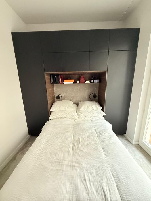 Zabudowa meblowa IKEA + łóżko IKEA – komplet do sypialni