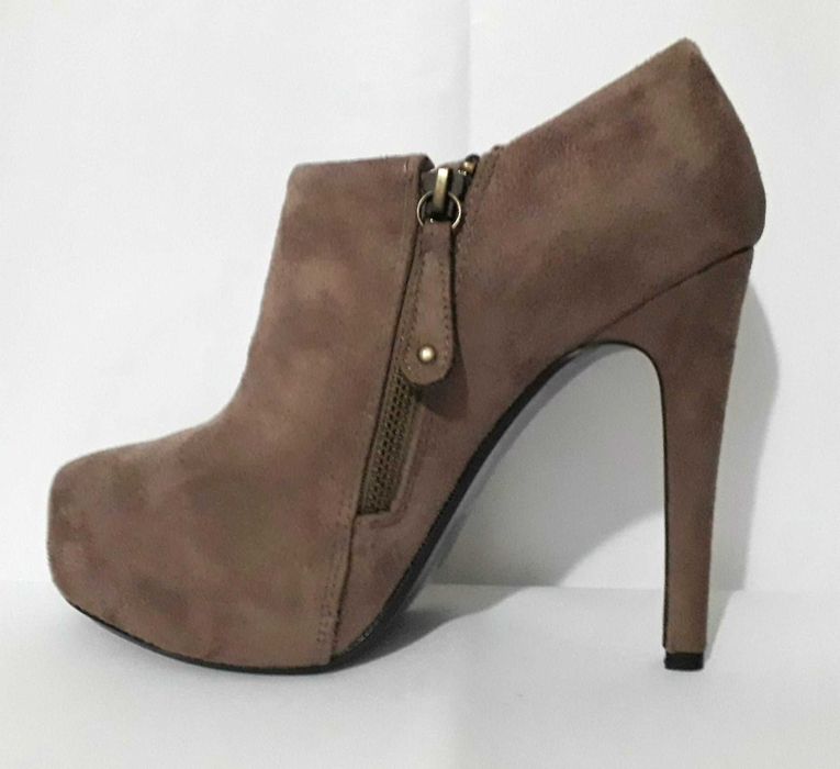 Botins de salto alto compensados da Exé Nº 36