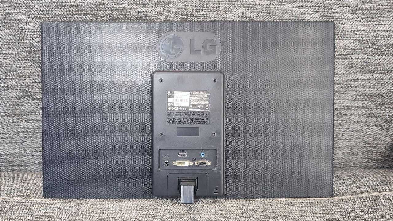 Монитор LG Flatron E2442V-BN