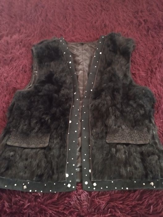 Жилет жіночий хутровий