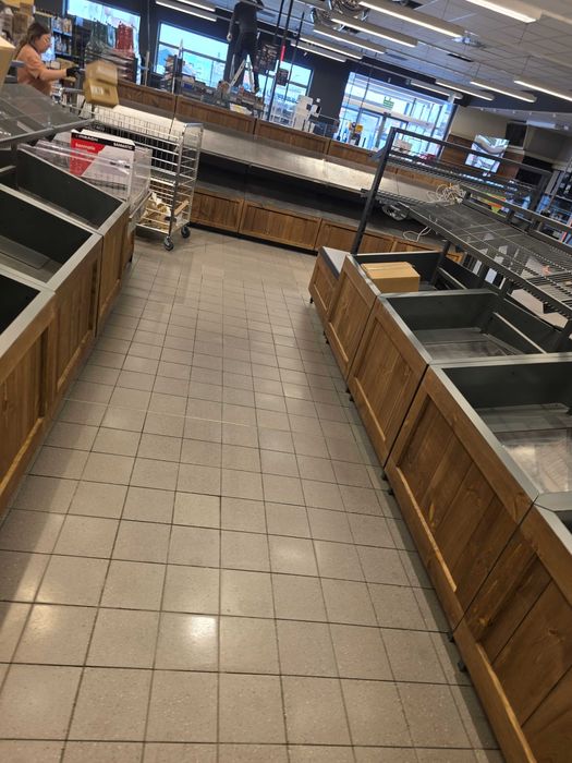 Sprzątanie sklepów Sprzątanie Marketów Sprzątanie Lokali Usługowych