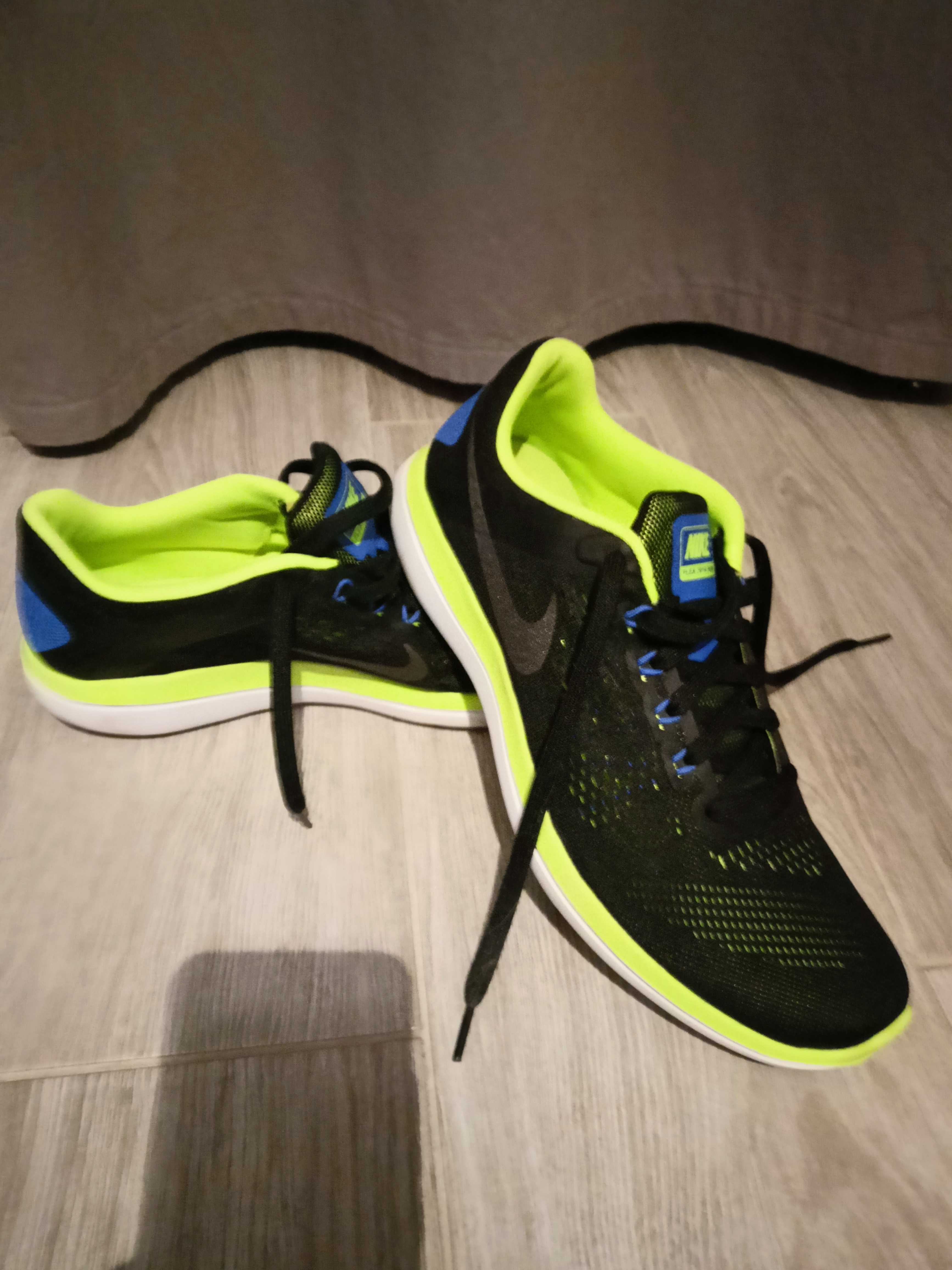 Buty Nike Flex 2016 RN. Rozmiar UK 9,5, CM 28,5 cm, EUR 44,5