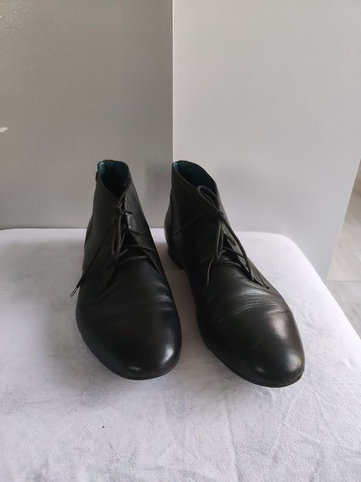 Botki skórzane damskue płaskie buty Lasocki rozmiar 41