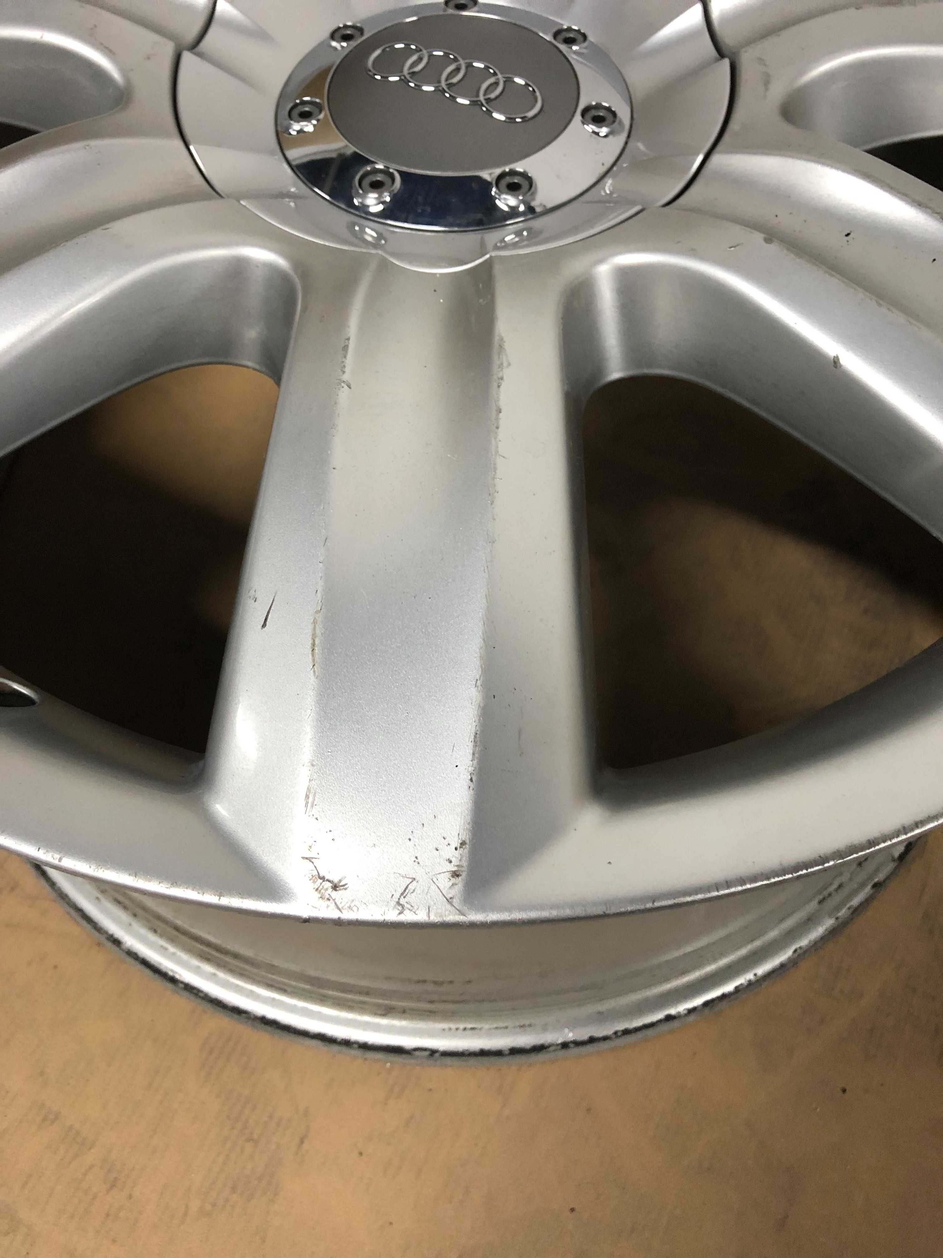 Felga pojedyncza AUDI Q7 4L0 8,5J x 19 ET62 5x130