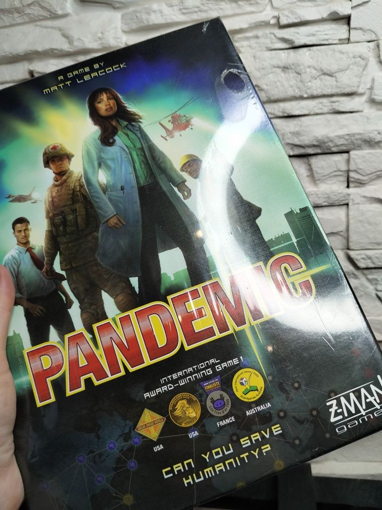 Оригінальна настільна гра Pandemic Пандемія