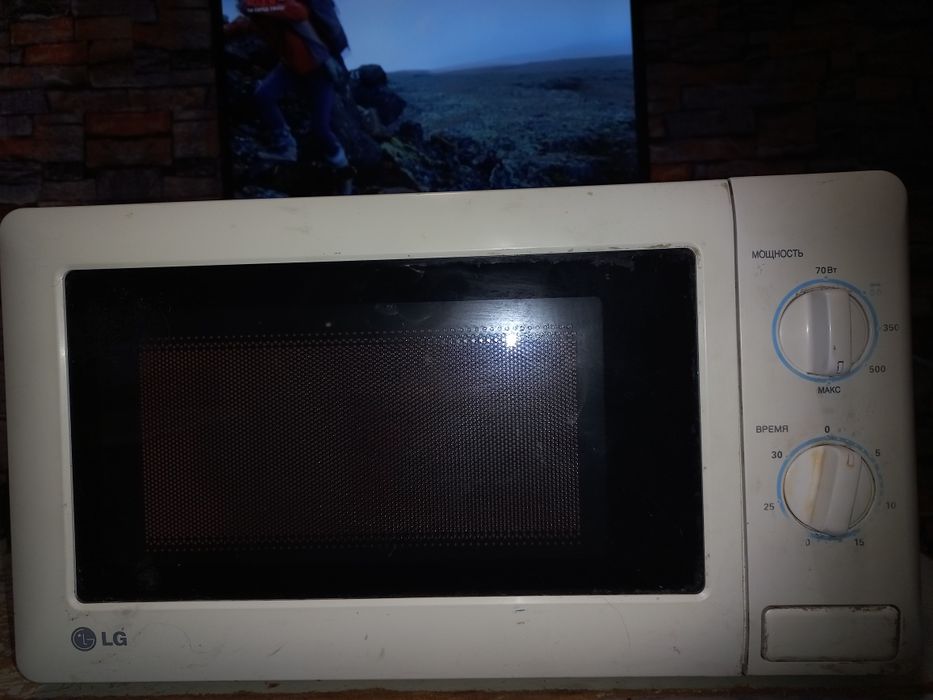 Брендовая микроволновая печь LG. Механика. Микроволновка. СВЧ.