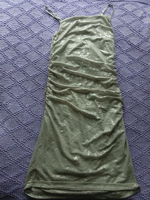 Sukienka na ramiączkach