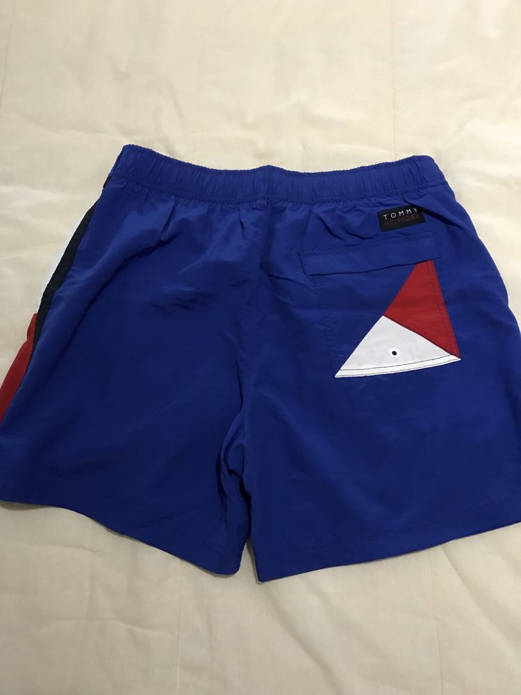 Calções Tommy Hilfiger  -  novos