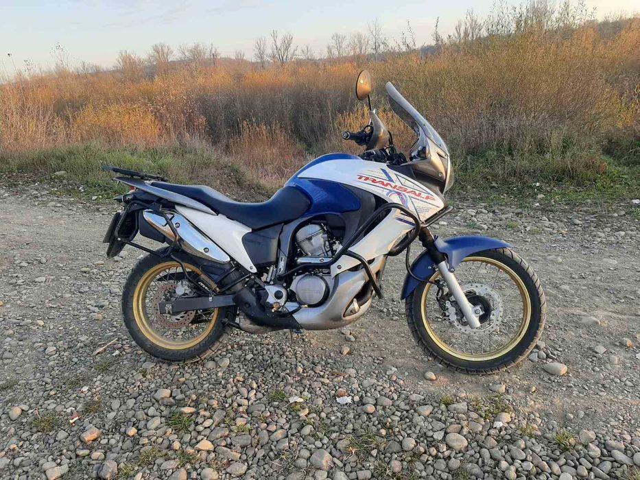 Honda Transalp XL700