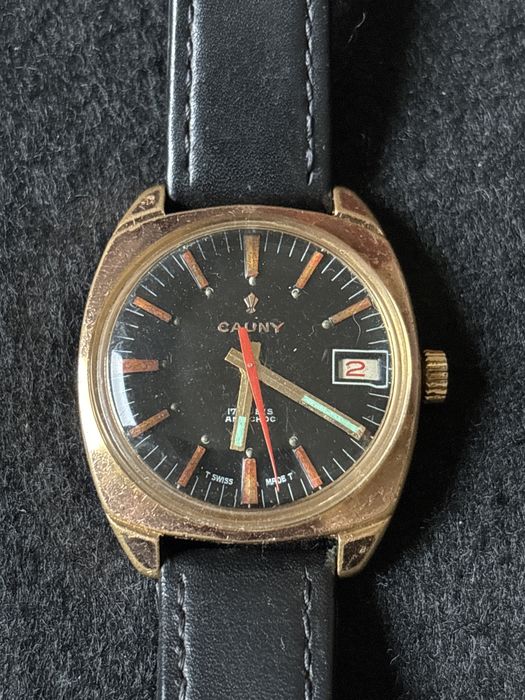 Cauny antigo a corda