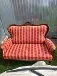 Piękna stylowa sofa
