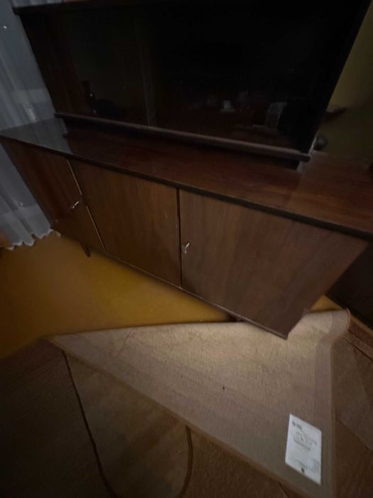 Komoda z czasów PRL