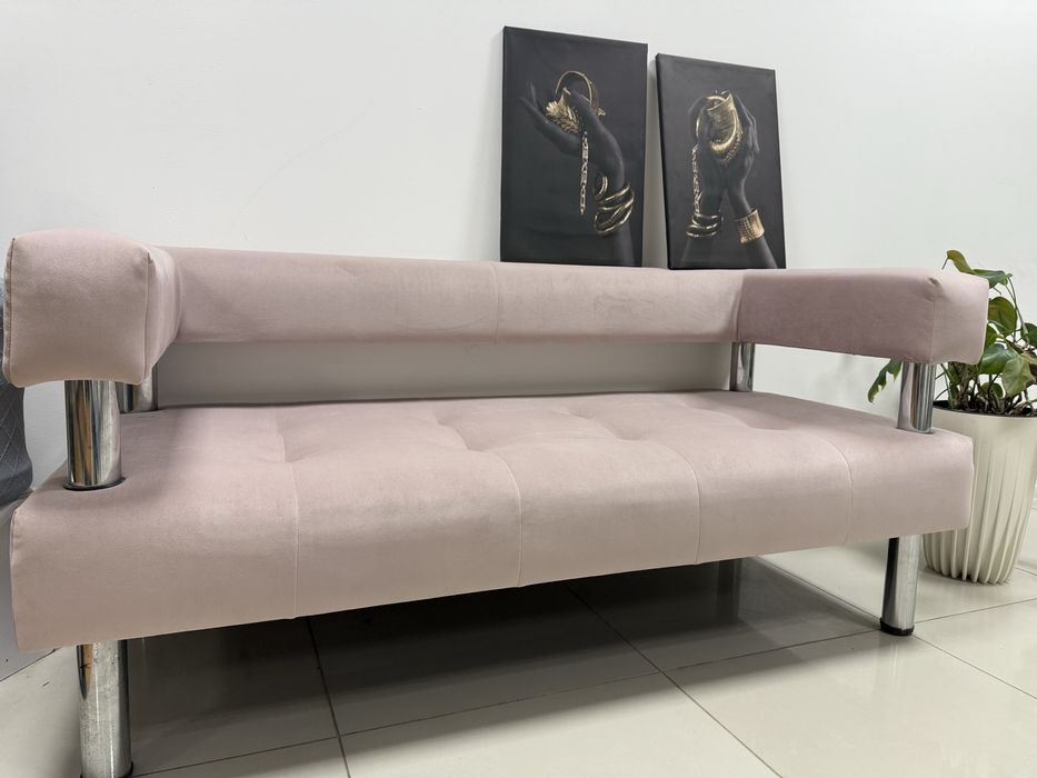 Диван для зони очікування