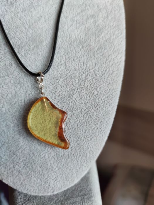 Komplet z naturalnego bursztynu bałtyckiego