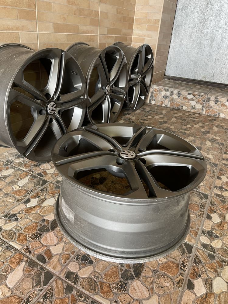 Титанові диски Volkswagen r20