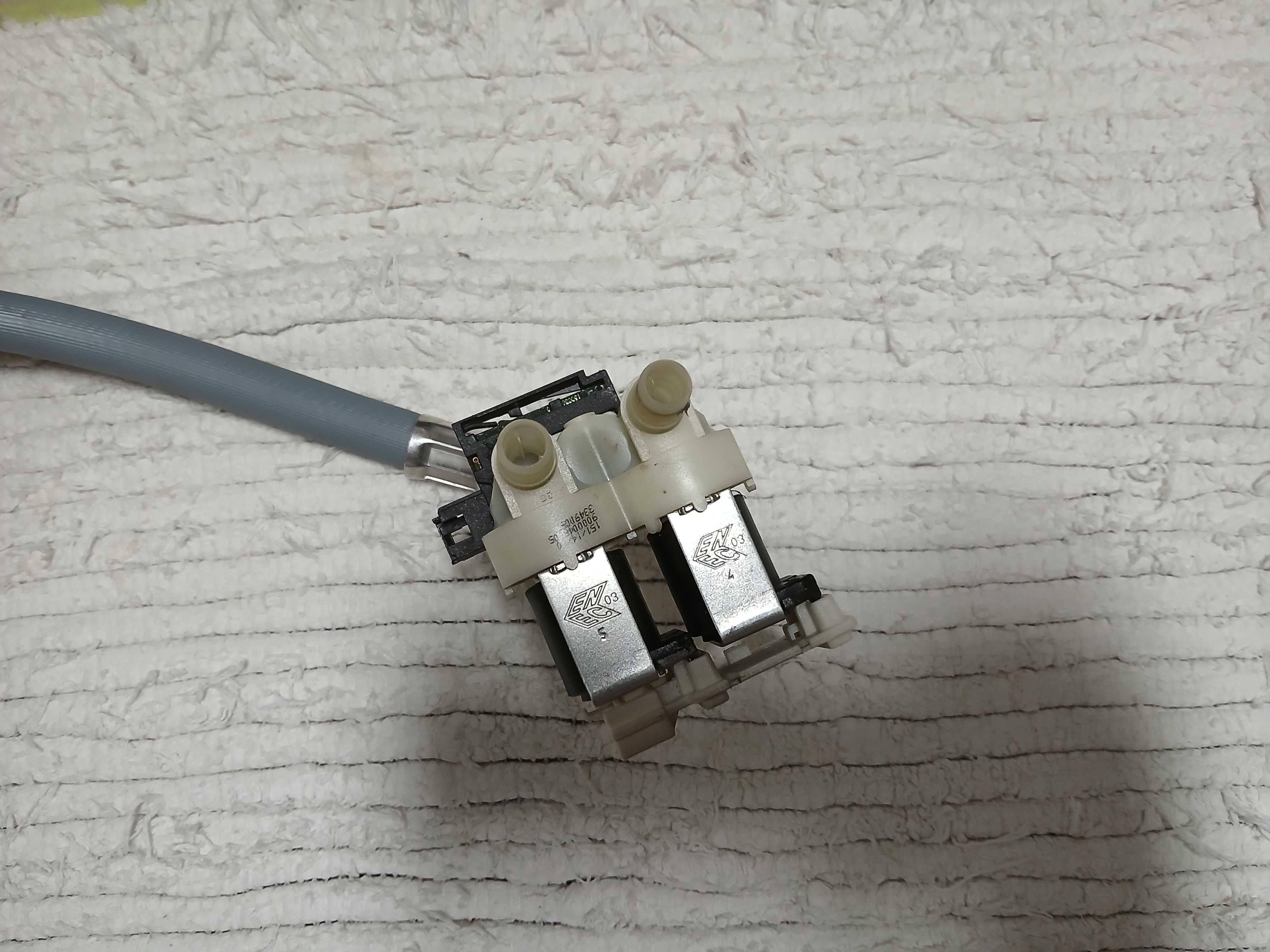 Válvula solenóide de 2 vias. Máquina de lavar Bosch, Siemens, Balay