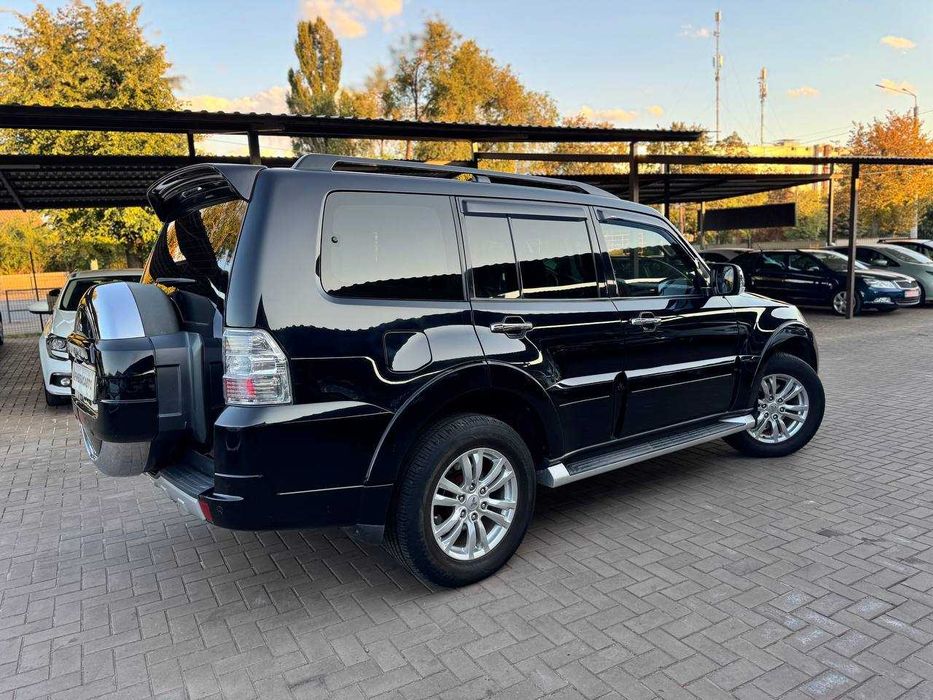 Mitsubishi Pajero Wagon Офіційне авто 2010