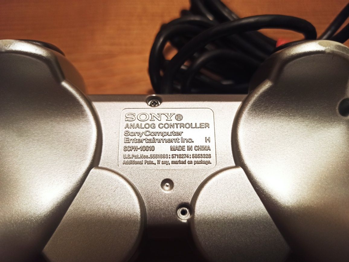 Kontroler Pad PlayStation 2 srebrny silver