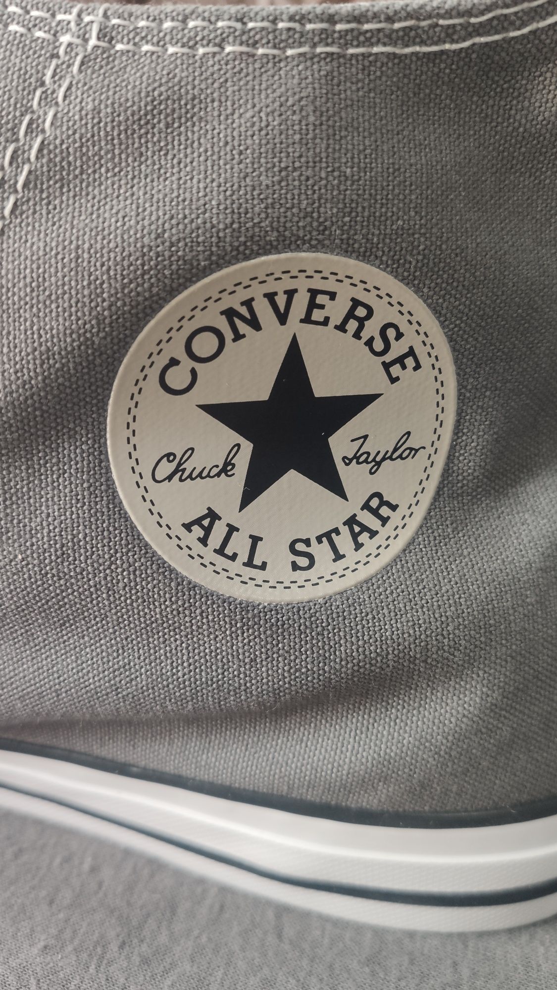 Converse N°42,5. Original. Unisex