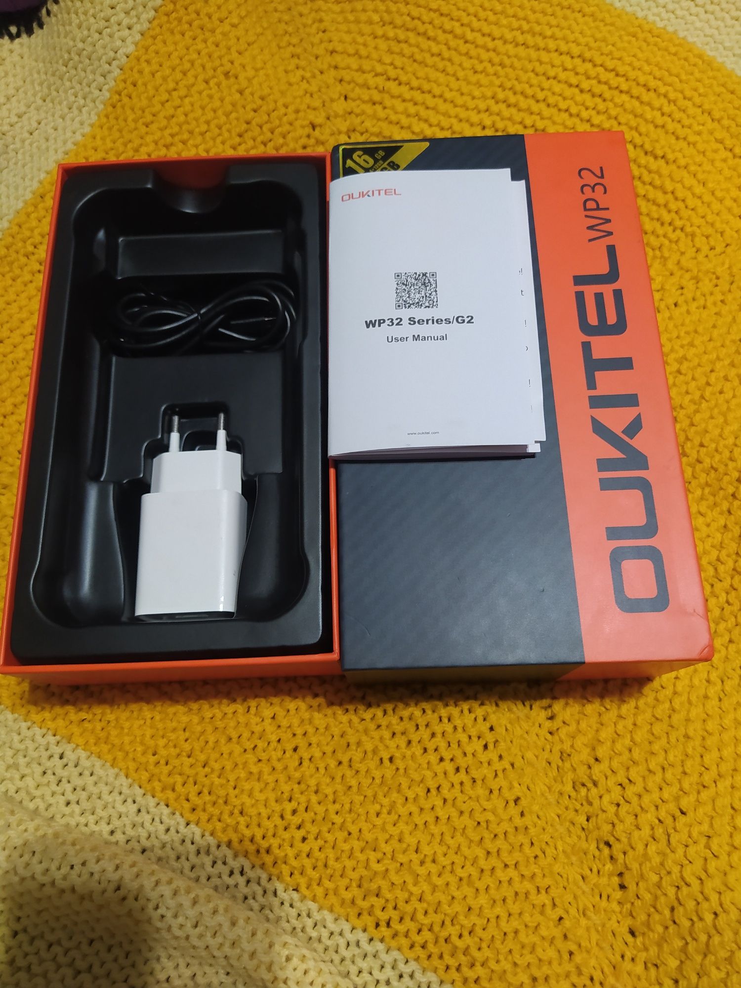 Продам захищений телефон Oukitel на 128 пам'яті і з батереєю на 6300 m