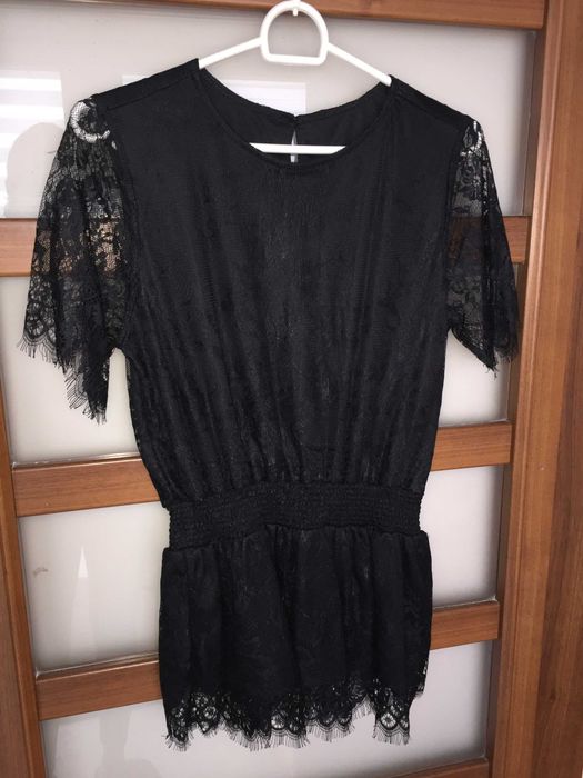 Elegancka bluzka z koronką r. S
