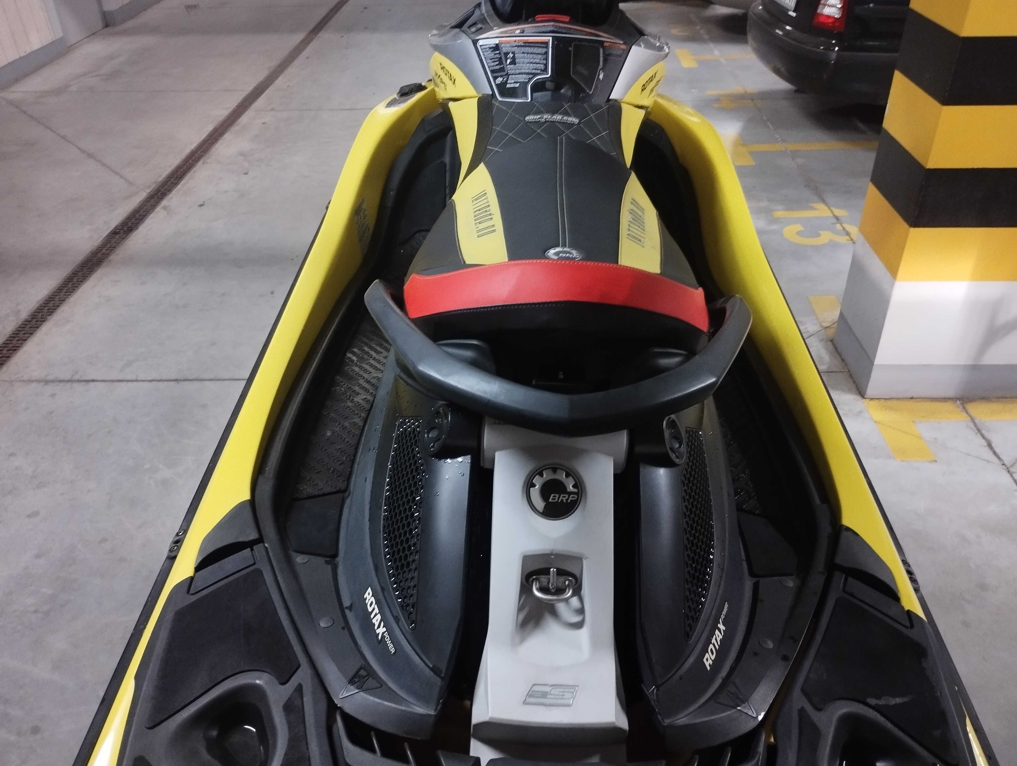 Sea doo rxt x 260  as rs seadoo rxp