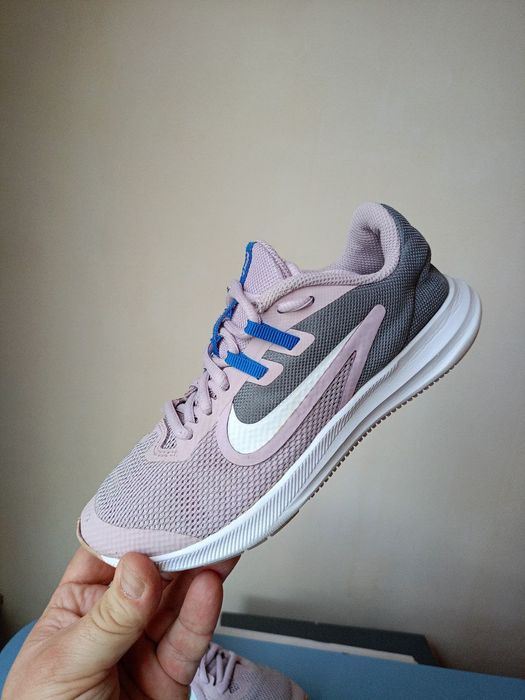 Кросовки Nike 35p мокасини хайтопи кросівки