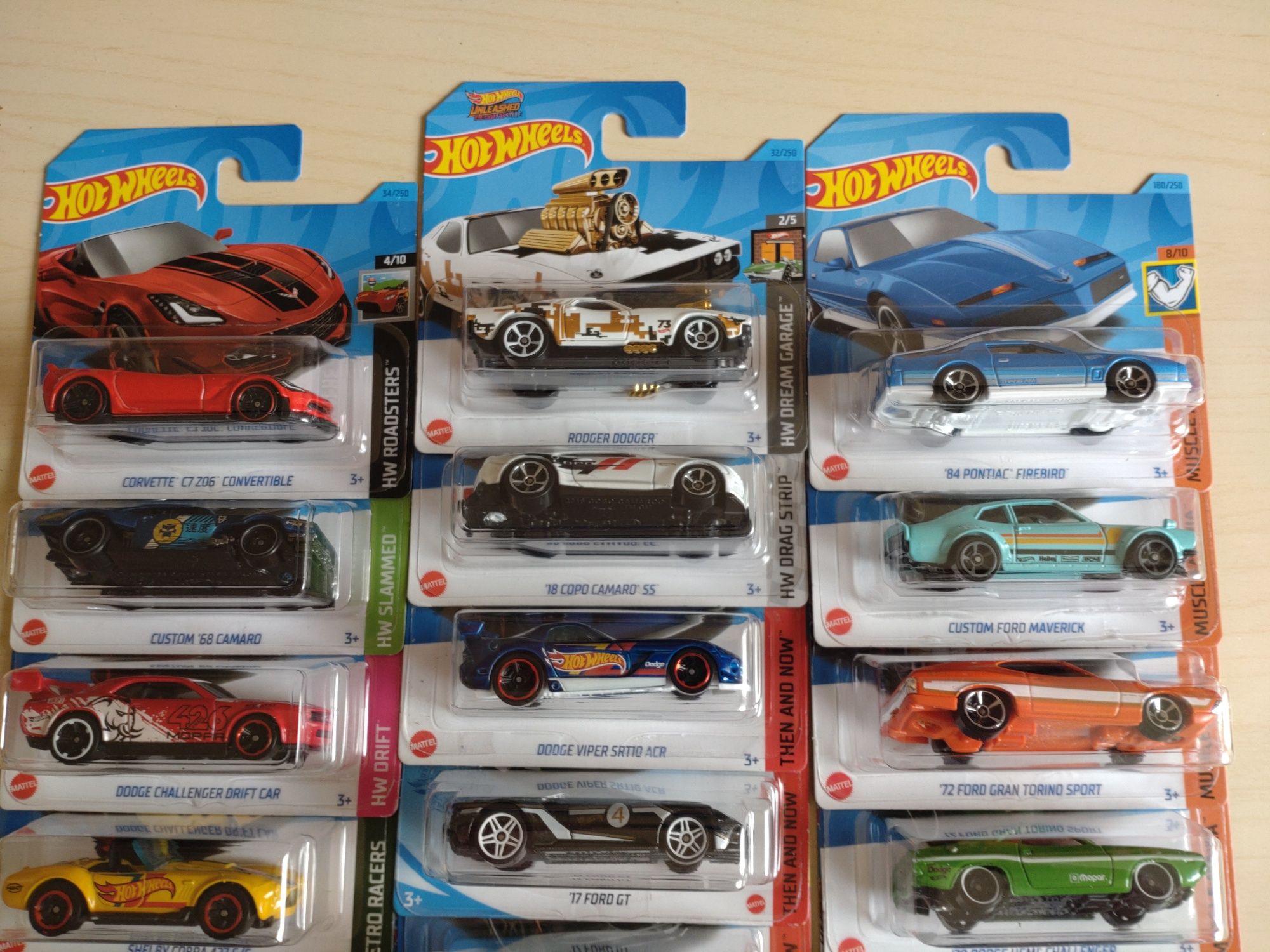 Hot Wheels USA Mustang Dodge Camaro Ford Corvette Pontiac