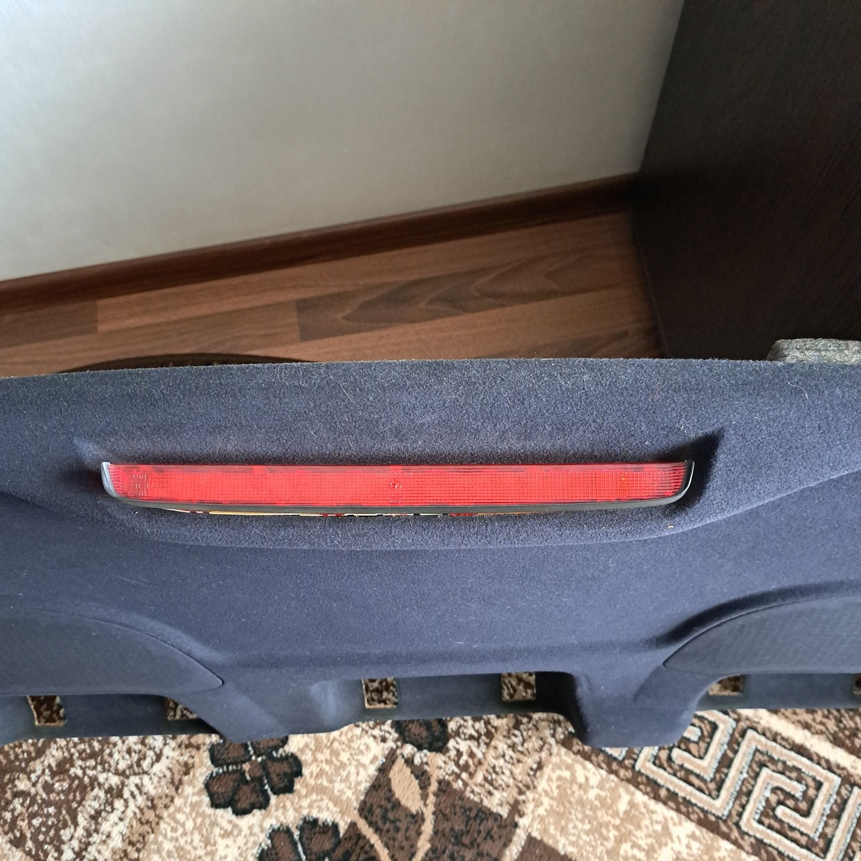 Задній стоп в полку салону мерседес w 210