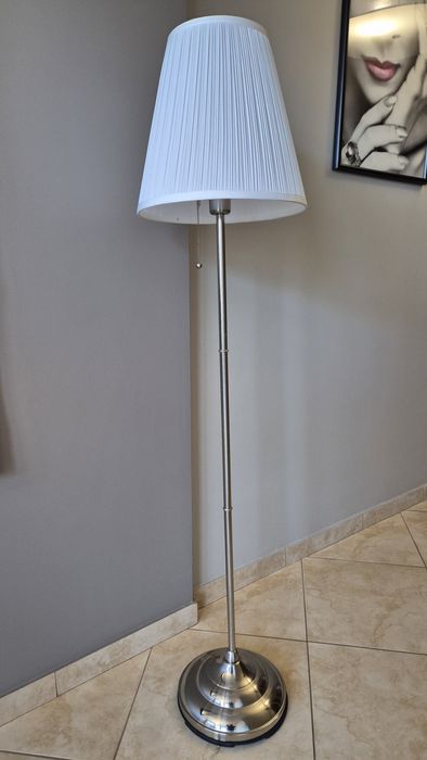 Lampa stojąca stan idealny