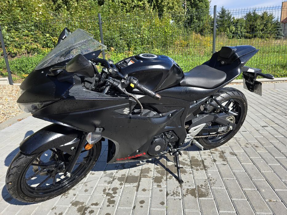 Suzuki GSX - R125