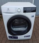 Сушильна машина на 9 кг A++ Electrolux  PerfectCare 800 EW8H359SP