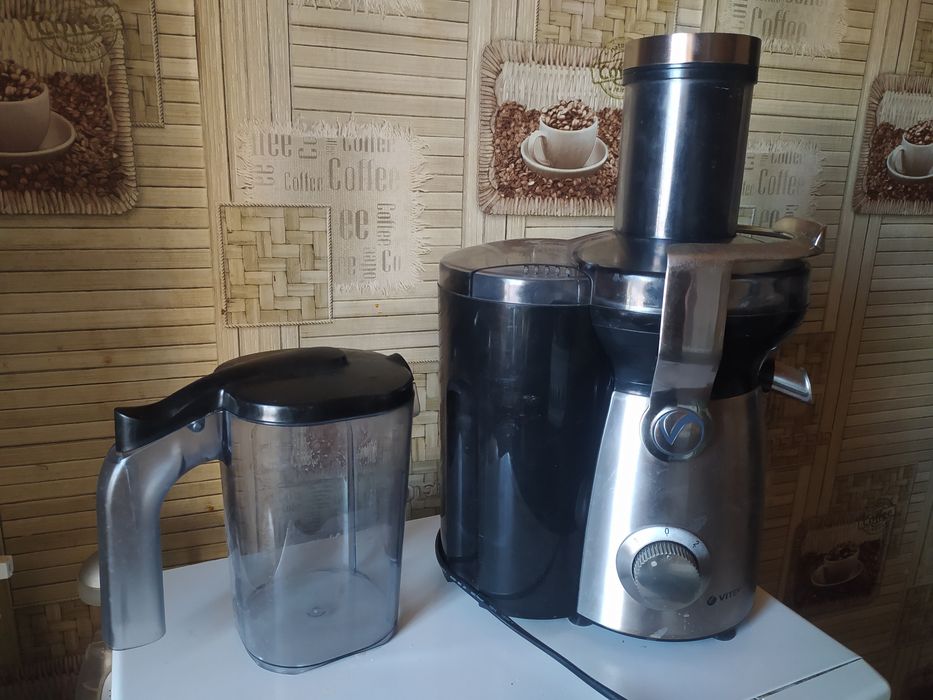 Соковыжималка VITEK VT-1636 ST