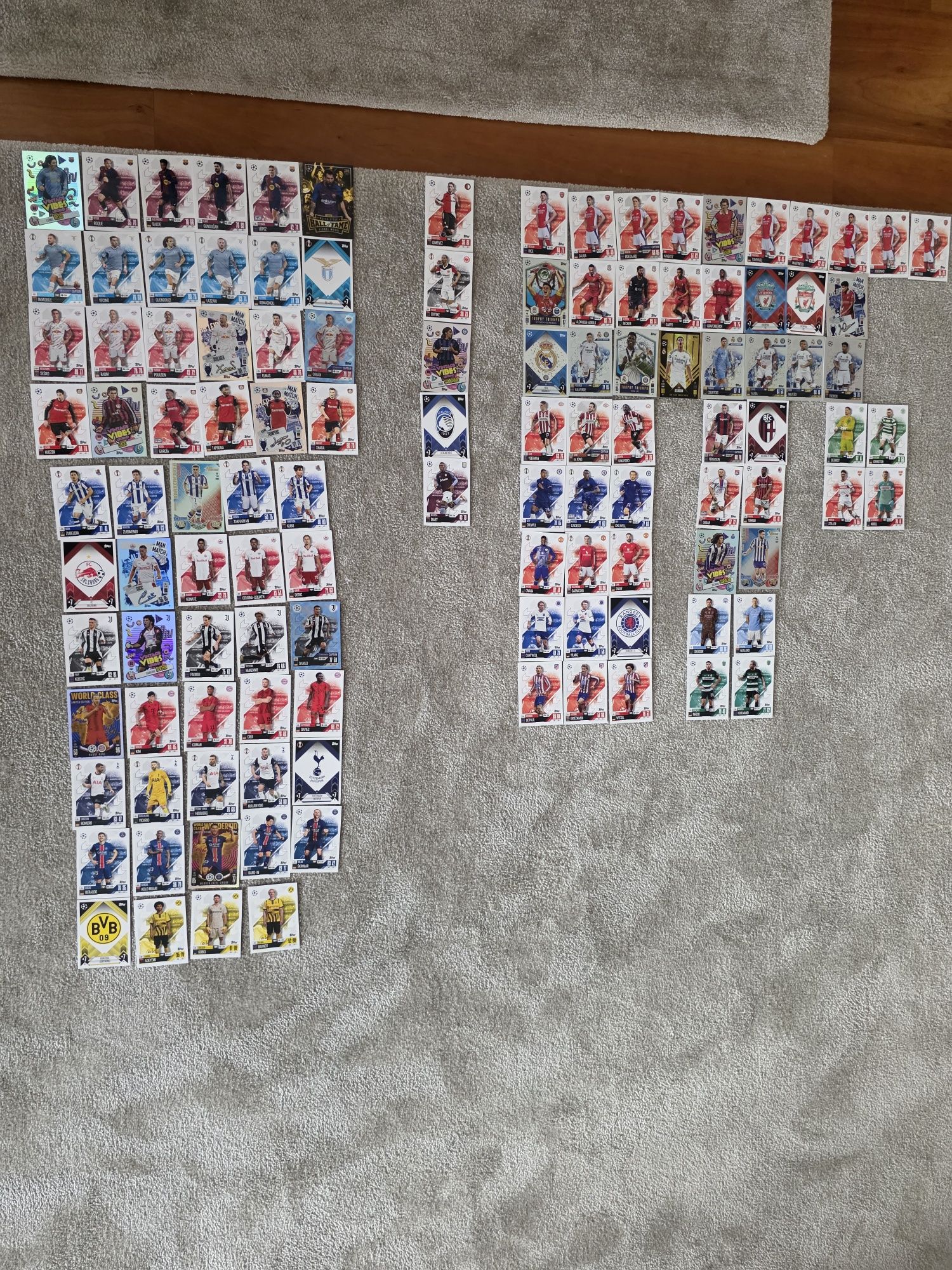 Cartas MATCH ATTAX como novas bom preço