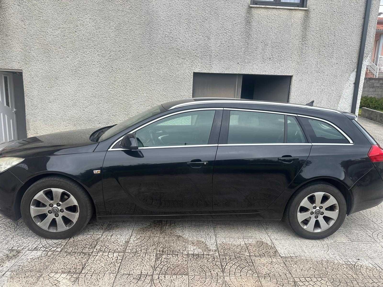 Opel Insignia 2011